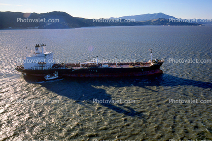 Kenneth T. Derr Oil Products Tanker, Harbor, IMO: 8004973