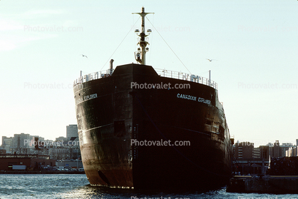 Canadian Explorer, straight deck bulk carrier, Bow, Dock, Harbor