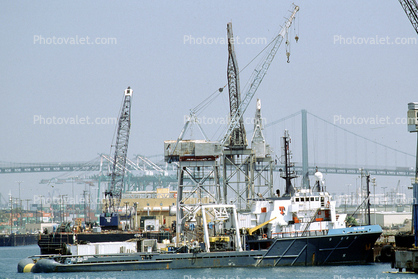OSA Vigilant, San Pedro Harbor, offshore tug, supply ship, Vincent Thomas Bridge, Crane