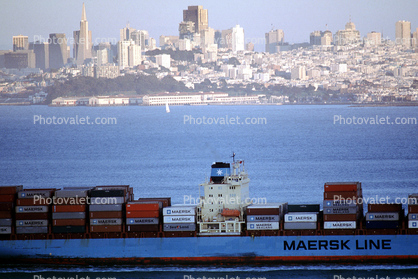 Maersk Line, Harbor