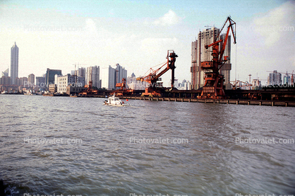 Yangtze River, Harbor