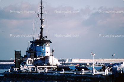 Tugboat, Pusher Tug, Milwaukee Harbor, Harbor