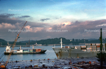 Ming Fortune, YM Line, Dock, Harbor, 1988, 1980s