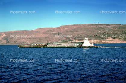 Tidewater, Pusher Tug, Barges, Columbia River, hills