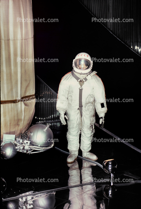 Cosmonaut, Spacesuit, Memorial Museum of Cosmonautics, Moscow Space Museum, Russian spacecraft