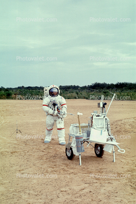 Moonwalkers, Spacesuit, Modular Equipment Transporter (MET), Pull Cart for the Moon, Apollo-14, training