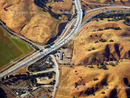 Three Way Interchange, Semi-directional-T interchange