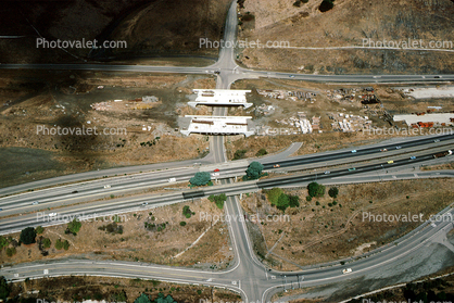 The new section being built for Interstate Highway I-580 near Castro Valley, 1 October 1983