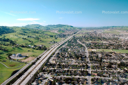 Interstate Highway I-680, Hills, Suburbia, San Ramon, California, 27 March 1984