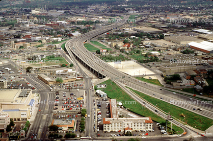Diamond Interchange, San Antonio