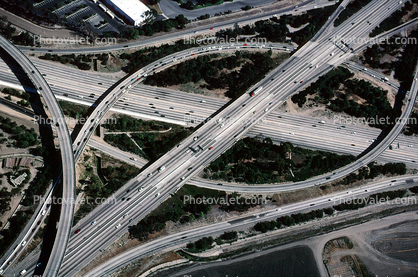 Four-way interchange, Three-level Cloverstack Interchange, Interstate Highway I-405 interchanges with Costa Mesa Freeway, cars, traffic, freeway