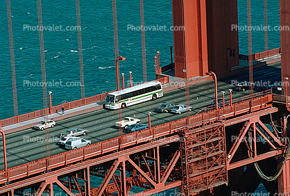 Golden Gate Transit bus