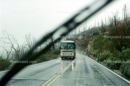 MCI Bus, rain, windshield wiper