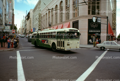 807 Trackless Trolleybus, downtown San Francisco, Grodins, buildings, shops, Liberty House, Hallmark Cards store