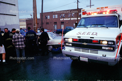 ambulance, flashing lights, Potrero Hill, Car Accident, Auto, Automobile