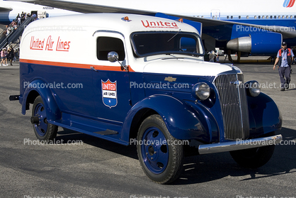United Airlines Panel Truck, automobile, 1937 Chevrolet United Airlines Panel Truck, delivery van