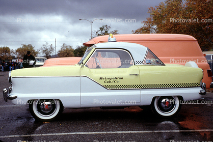 Nash Metropolitan, automobile