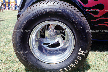 Hooters, Chrome Wheel, Tire, Round, Circular, Circle
