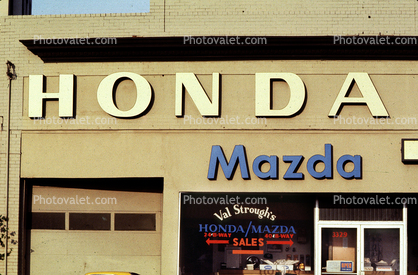 Val Stough's Honda Mazda, Building