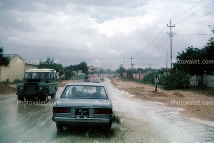 Land Rover, Rainy, Flooded Street, Road, Cars, vehicles, 1970s