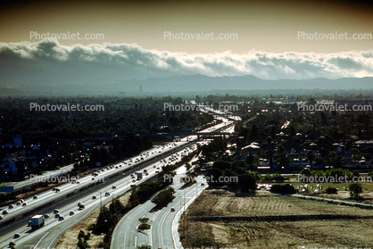 Highway 101, Sunnyvale, looking north, Level-C traffic, Silicon Valley