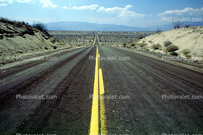 Highway, Roadway, Road, Stripe, Vanishing Point, Desert