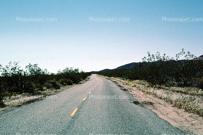 long lonesome road, Joshua Tree National Monument, Highway, Roadway, Road