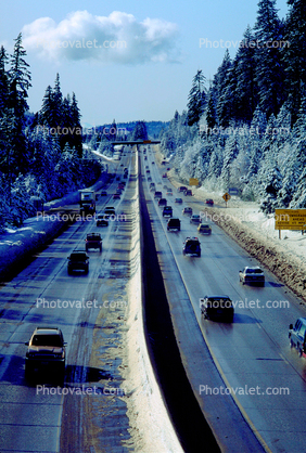 Interstate Highway I-80, snowstorm