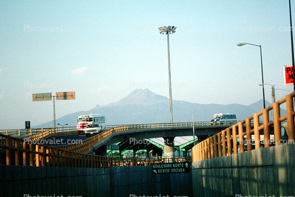 overpass, Puebla, Road, Roadway, Highway, cars, sedan, automobile, vehicles