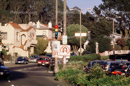 Traffic Signal Light, Portola Avenue, homes, buildings