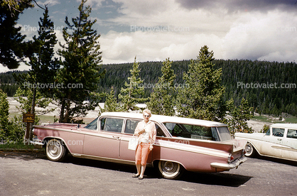 Parked Cars, Parking Lot, Buick Lesabre Station Wagon, automobile, June 1960, 1960s