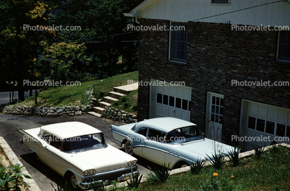 Ford Fairlane, Olds 88, Oldsmobile, Home, house, 1950s