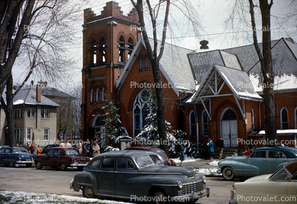 1948 Dodge Coronet, four-door sedan, car, Church Building, 1940s