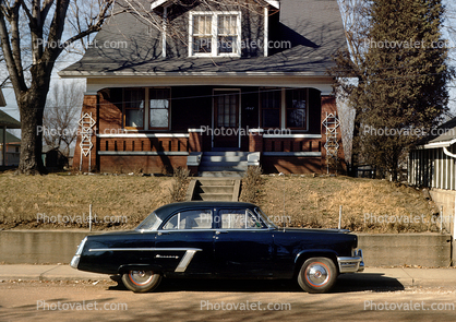 1952 Mercury Monterey Hardtop, Four-door Sedan, home, house, suburbia, 1954, 1950s