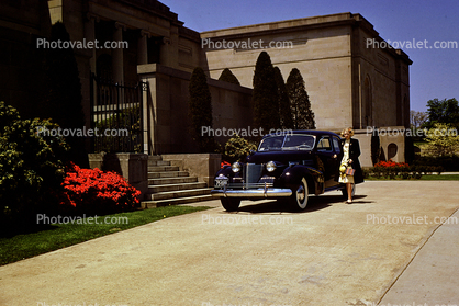 1940 Cadillac, Woman, Lady, Mansion, 1940s