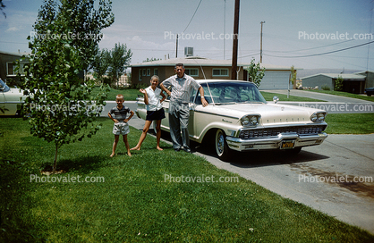 1959 Ford Mercury Monterey, Car, suburbia, driveway, 1950s