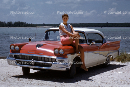 1958 Ford Fairlane 500, Smiling Woman, 4-door