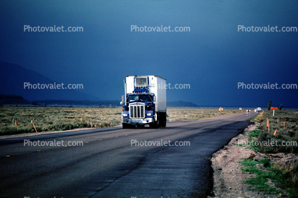 Kenworth Semi, reefer, Semi-trailer truck