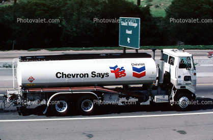 Chevron Says YES, Gasoline Truck, Petrol, US Highway 101, Cabover