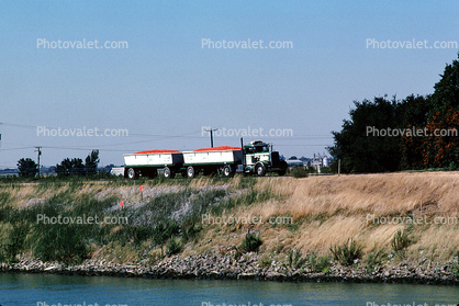 Tomato Truck, Sacramento River Delta, farm products bulk carrier