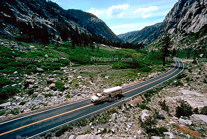 Horse Trailer, Sonora Pass Highway 108, Sierra-Nevada Mountains