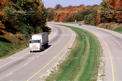 Curve, Highway 402, north of Hazard, Semi-trailer truck, autumn, Semi