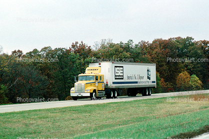 Freightliner, Penske, Interstate Highway I-64, Semi-trailer truck, Semi