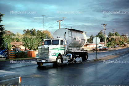 Milk Truck, liquid, road, Freightliner, Dairy