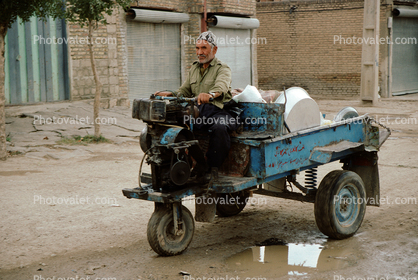 Tri-wheeler, three wheeler, Threewheeler, 3-wheeler, Boukan Kurdistan, microcar, minicar