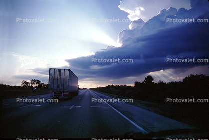 Highway, Semi-trailer truck, Semi, crepuscular rays, clouds