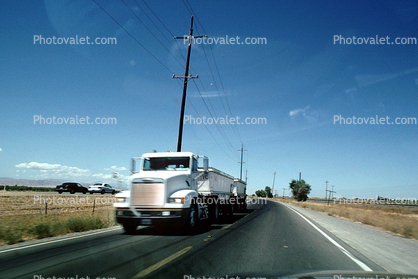 Freightliner, Interstate Highway I-5, Semi