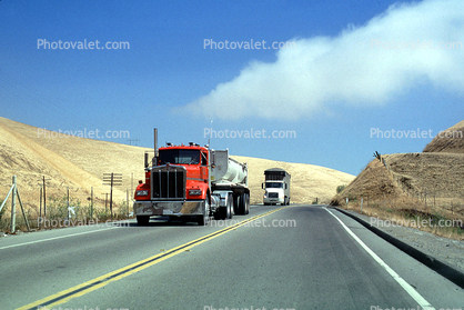 Kenworth, Volvo, Central Valley, California