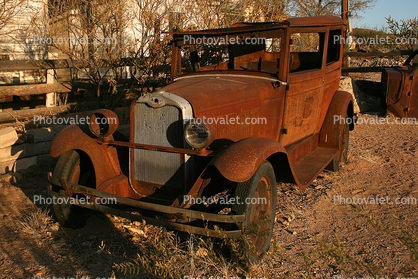 rusting car, rust