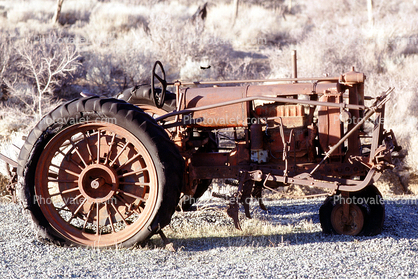 John Deere, Rusting Farm Tractor, rust, north of Carson City